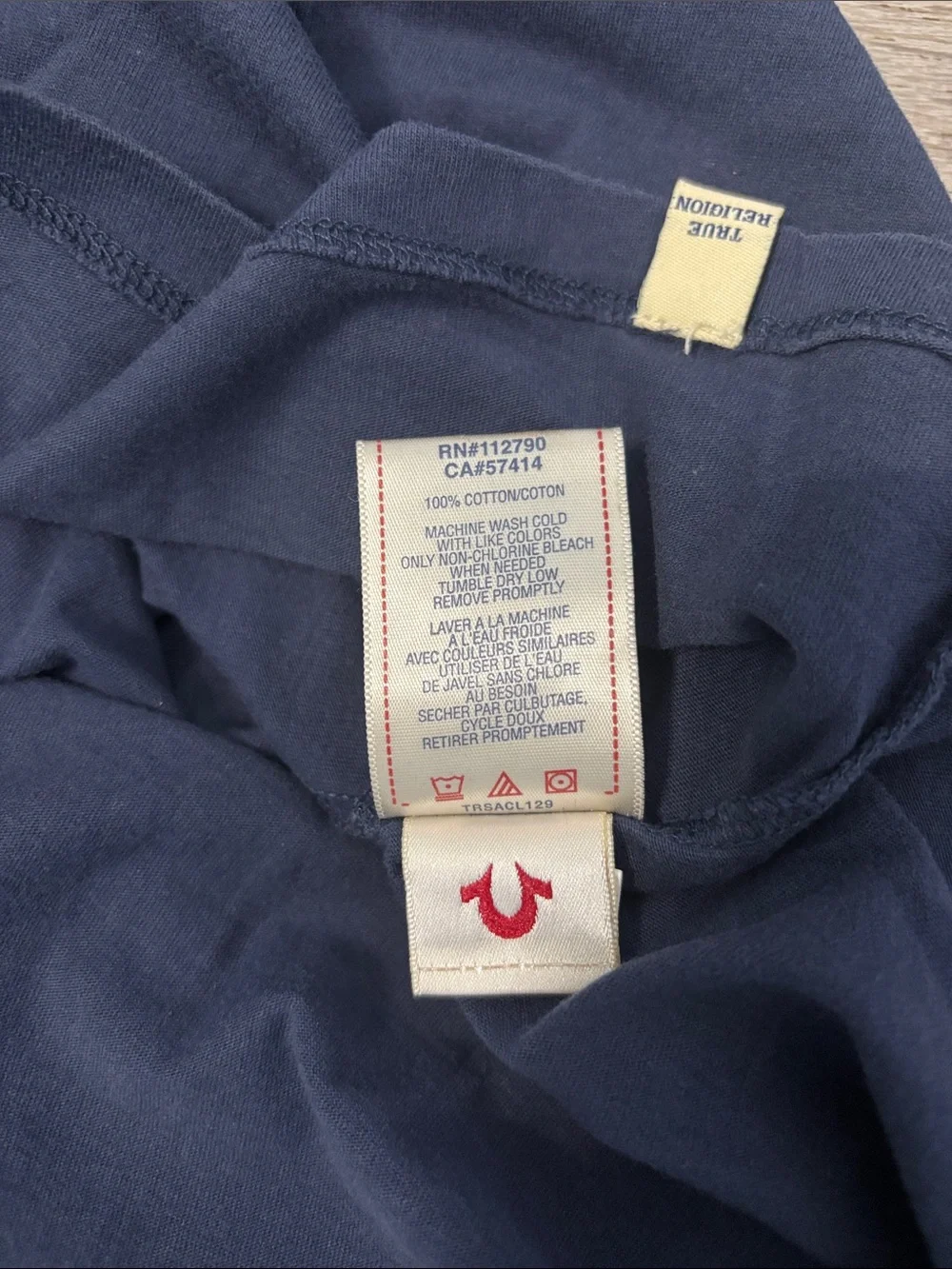 True Religion Men's Navy Blue V-Neck T-Shirt Large 100% Cotton